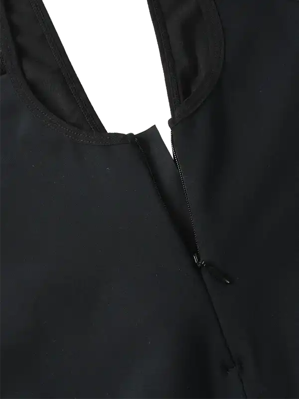 Black cycling jersey with front zipper and V-neck design, high-quality fabric for comfort