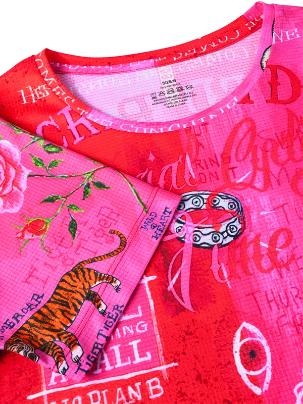 Technical women's T-shirt with red and pink rose design neck 